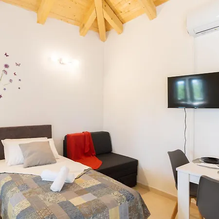 Appartement Roza Mlini