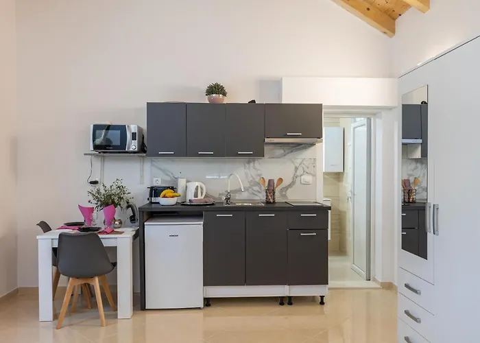 Apartment Roza Mlini